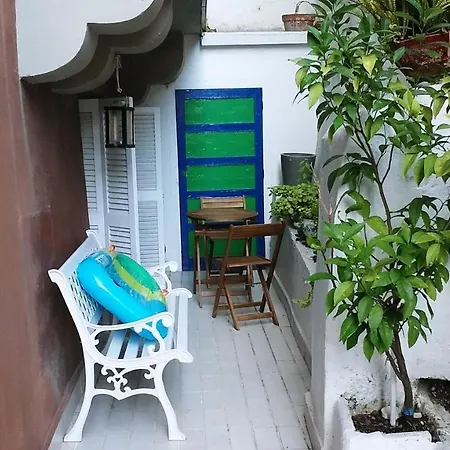 アパート With 2 Bedrooms In Donostia With Furnished Terrace And Wifi 50 M From The Beach サン・セバスティアン