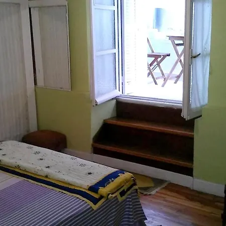 Apartamento With 2 Bedrooms In Donostia With Furnished Terrace And Wifi 50 M From The Beach San Sebastián